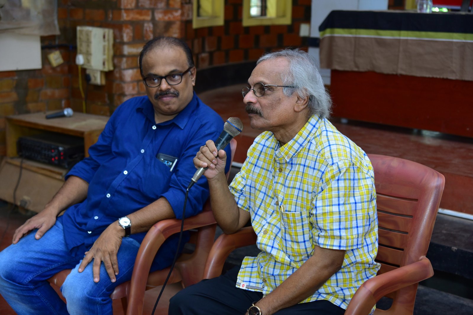 Prathapan Thayat with Sri M Mukundan