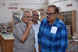 Prathapan Thayat with Sri M.Mukundan and Sri  T.R.Ajayan
