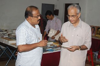 Prathapan Thayat with Sri K. Jayakumar