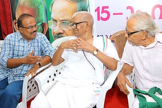 Prathapan Thayat and Thayat Balan with Sri Akkitham Achuthan Namboothiri