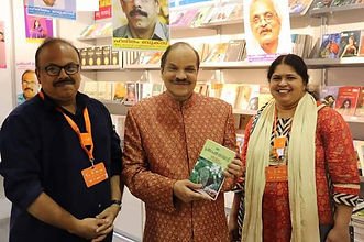 Prathapan Thayat and Sujaya K With Sri Atlas Ramachandran