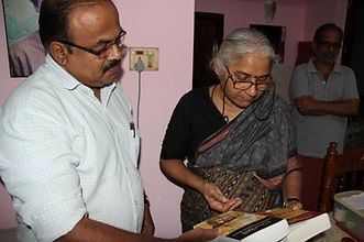 Prathapan Thayat with Smt Medha Patkar
